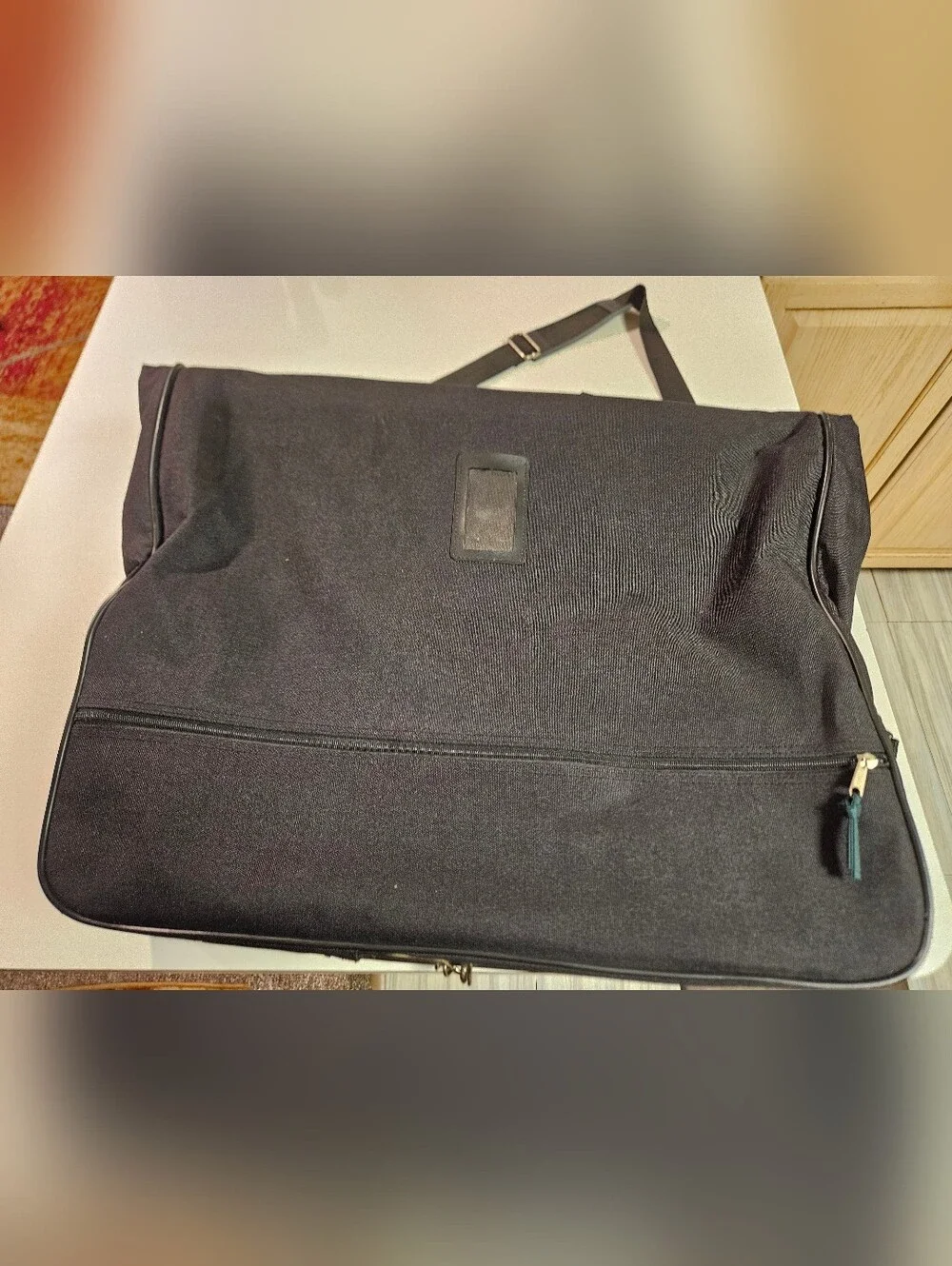 Ciao Brand NWOT Travel Extra Large Suit Bag With Shoulder Strap